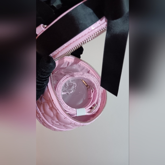 Crossbody Bag (NEW) - Picture 4 of 9